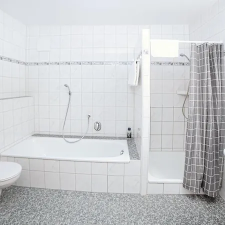 Fairway Hotel 3*