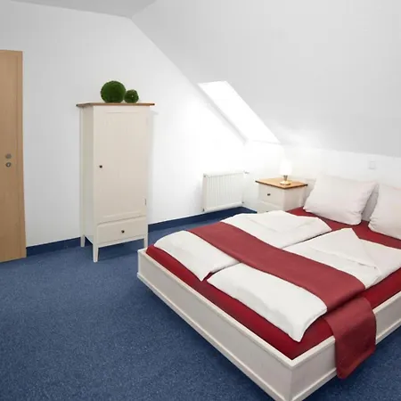 Fairway Hotel
