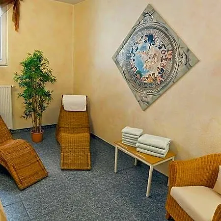 Fairway Hotel 3*